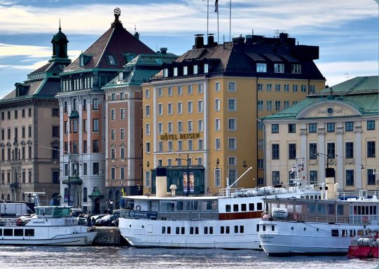 Hôtel Reisen on the Old Town waterfront in Stockholm